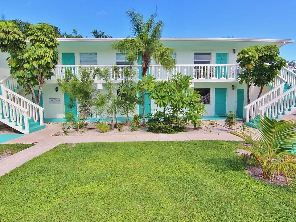 221 SE 3rd Ave #6