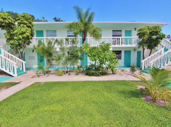 221 SE 3rd Ave APT 6, Boynton Beach, FL 33435