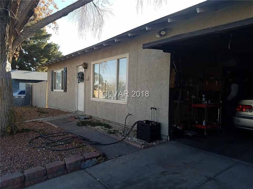 2nd image of 4621 Diamond Head Dr