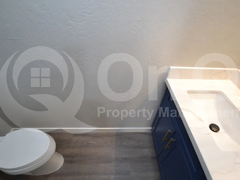 655 E Winchester Way — Photo 16