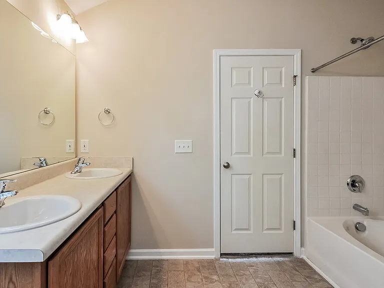 802 Shefford Town Dr — Photo 12
