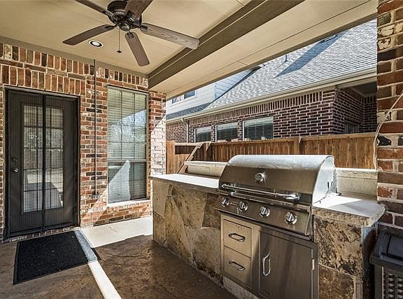 4th image of 3316 Estes Park Ln