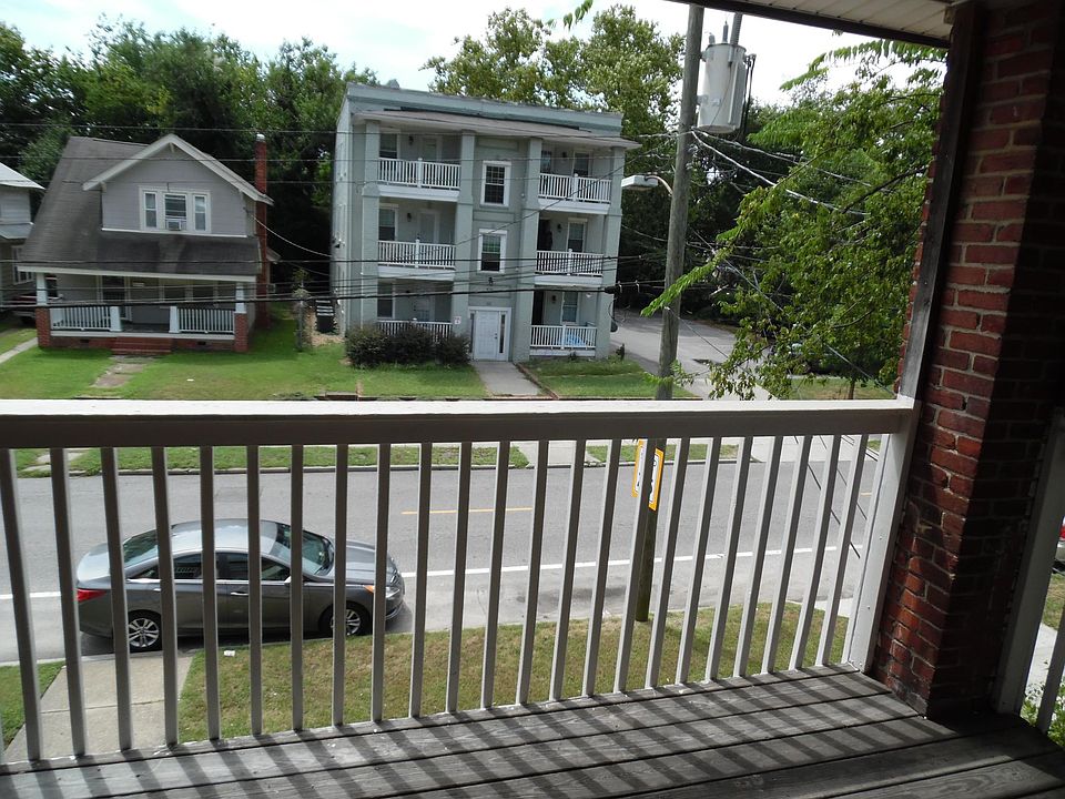 1st image of 820 W 38th St