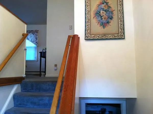 105 Saint Ives Rd — Photo 2