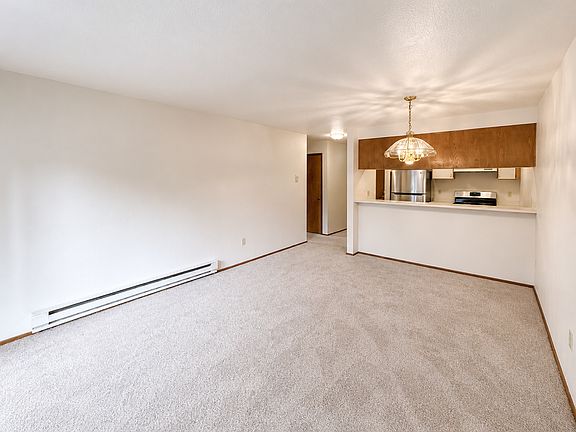 5th image of 12542 35th Ave NE APT 301
