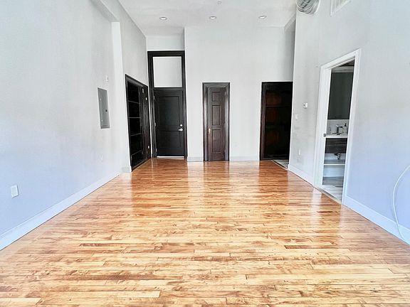 2nd image of 1501 S 17th St #309