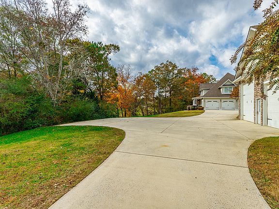 4th image of 43 Hidden Hills Dr