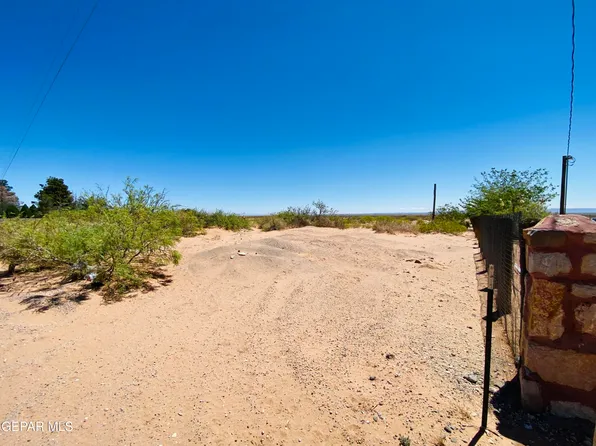 709 Rosencrans St, Chaparral, NM 88081