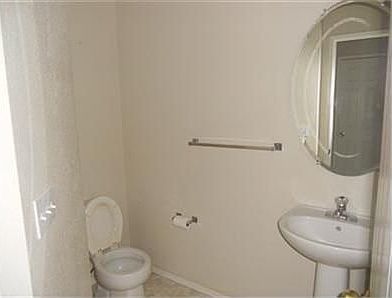 5th image of 5477 Rockwood Cir