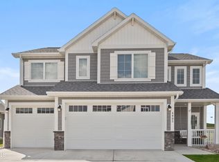 4805 Cornice Loop, Bismarck, ND 58503