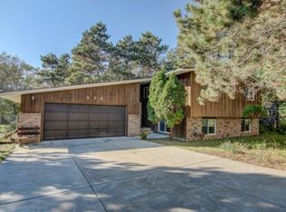 570 Quant Ave N, Lakeland, MN 55043