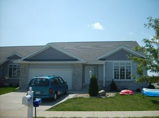 707 Cork Xing, Cottage Grove, WI 53527