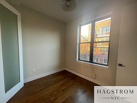 4th image of 293 Stockholm St APT 3R