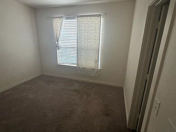 5th image of 831 Jamie Dr