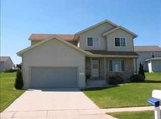 201 Melissa Ln, Cottage Grove, WI 53527