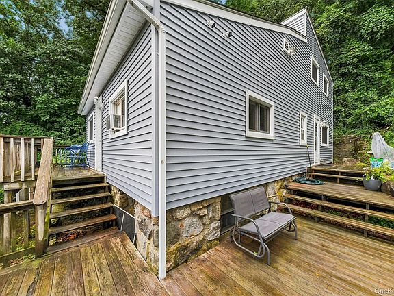 3rd image of 256 Haviland Drive