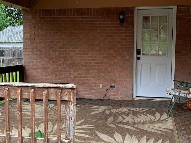 2nd image of 1428 Mound Ave
