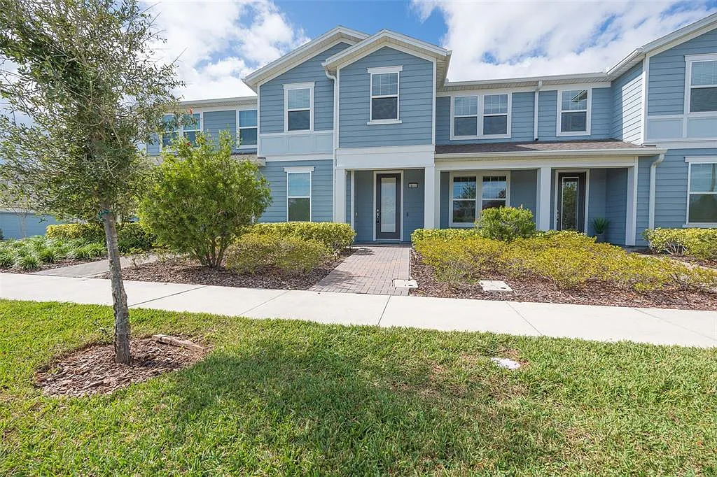 4 bed, 3.0 bath, 1809 sqft, $2,950 — Photo 1