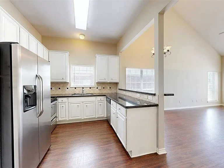 1619 Park Pl — Photo 8