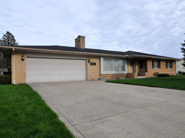 61460 Elderberry Ln, South Bend, IN 46614