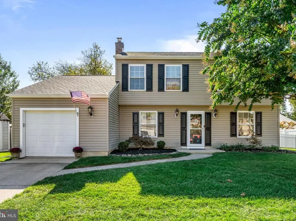 3 Luray Ln, Marlton, NJ 08053