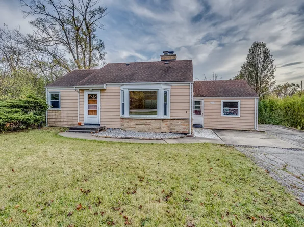 17W517 Manor Ln, Villa Park, IL 60181