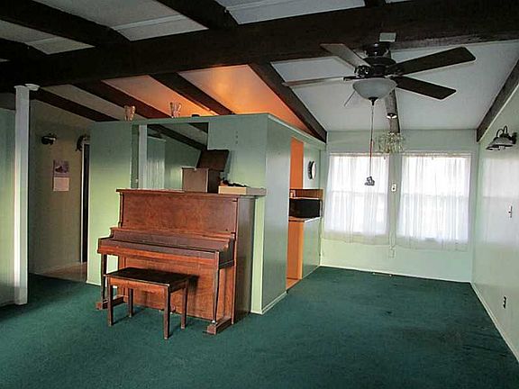 4th image of 2361 Kingswood Dr E
