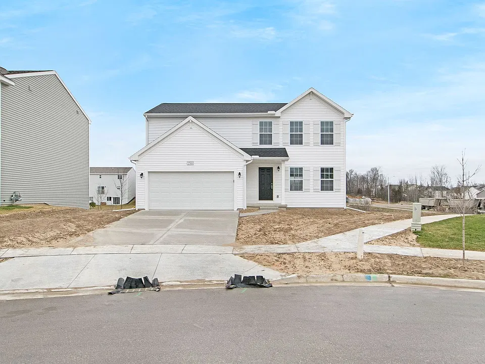 3140 Blue Grass Ln