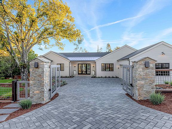 2nd image of 1570 Rancho View Dr