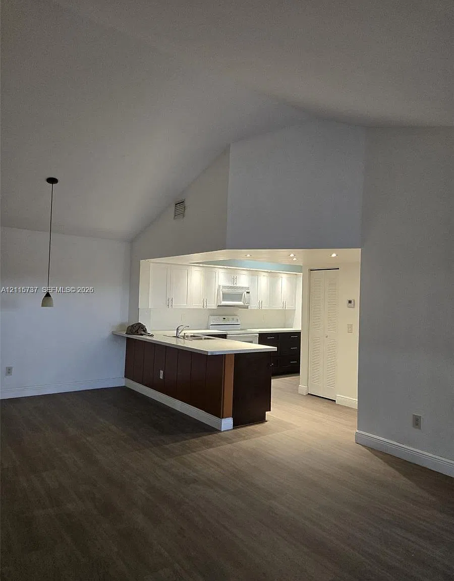 Villa Rustica I Condo — Photo 2
