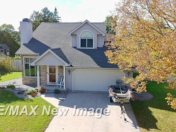 2nd image of 599 Plantation Dr