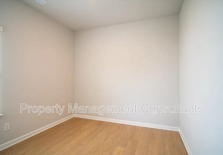 22772 Dashwood Ln — Photo 10