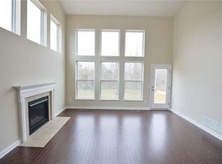 6021 Weeping Rock Dr, Lewis Center, OH 43035