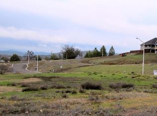 1007 Azure Way #1, Eagle Pt, OR 97524