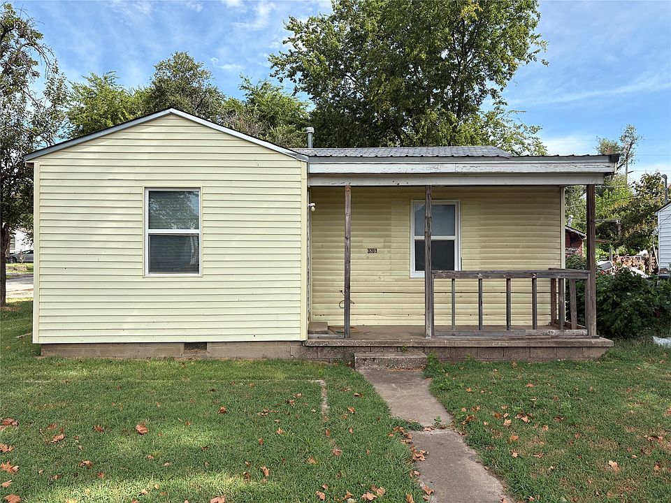 1st image of 3203 E Oklahoma Pl