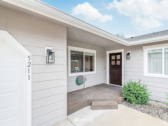 3rd image of 5211 44th Avenue Ct E