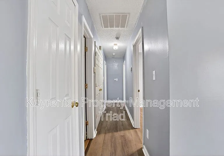 1608 McPherson St — Photo 13