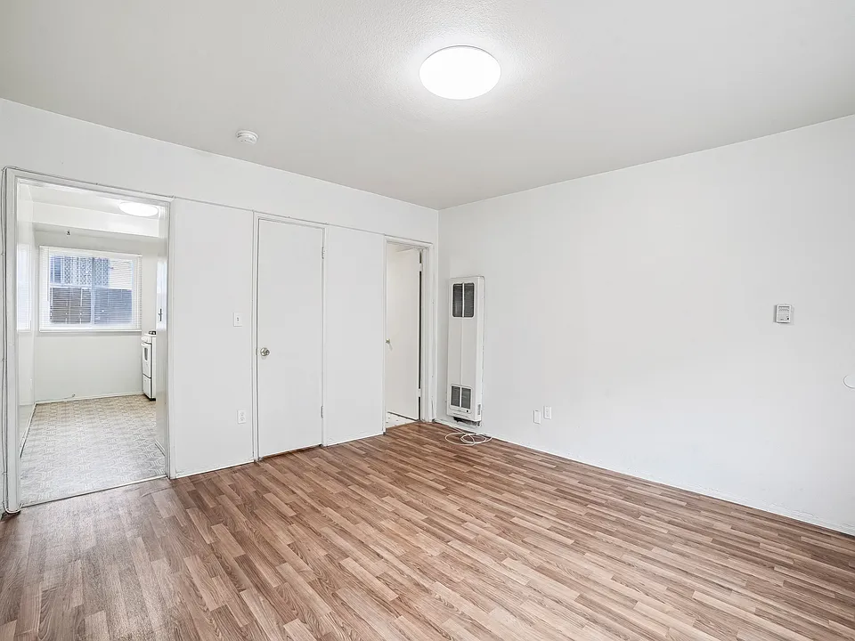 Sea Isle Apartments