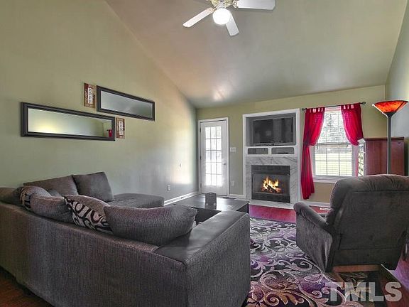 5th image of 85 Cherrylaurel Dr