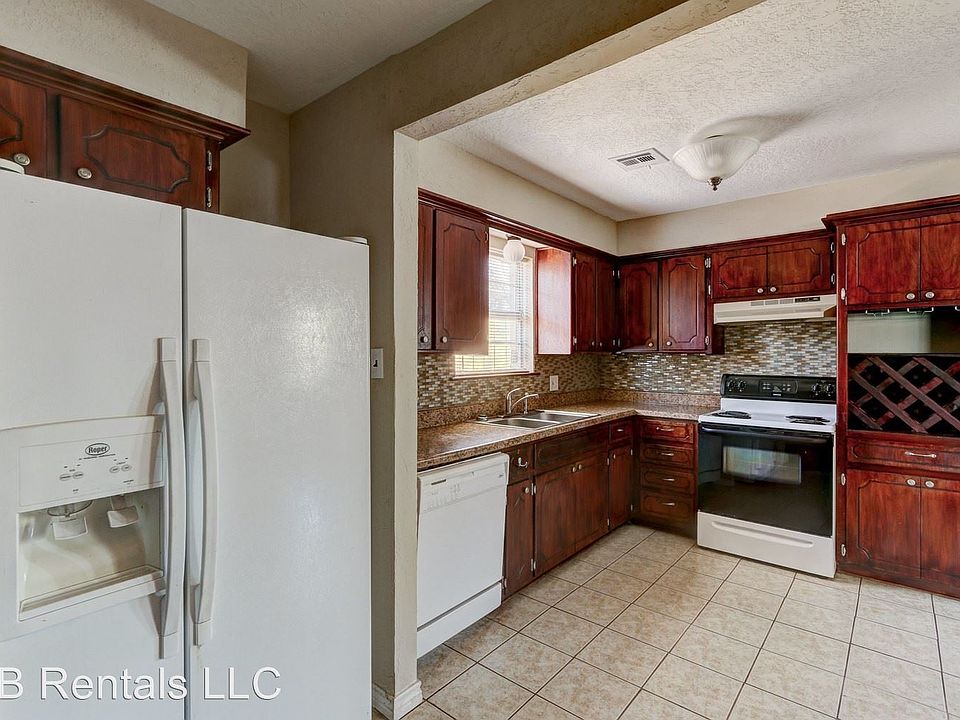 1st image of 6909 SW Delta Ave