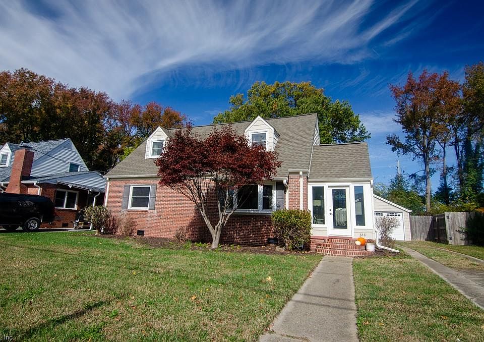 1st image of 416 Bradford Ave