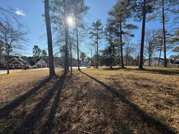 114 Gunnery Ct W, Ninety Six, SC 29666