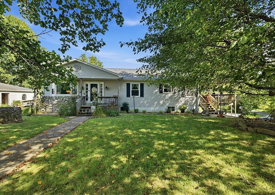 1st image of 4084 Bradley Rd