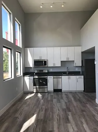 8465 Broadway #306 — Photo 1