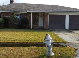 2449 W Sunny Meade Dr, Harvey, LA 70058