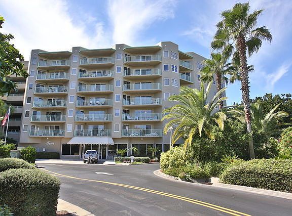 3rd image of 4 Oceans West Blvd APT 307A