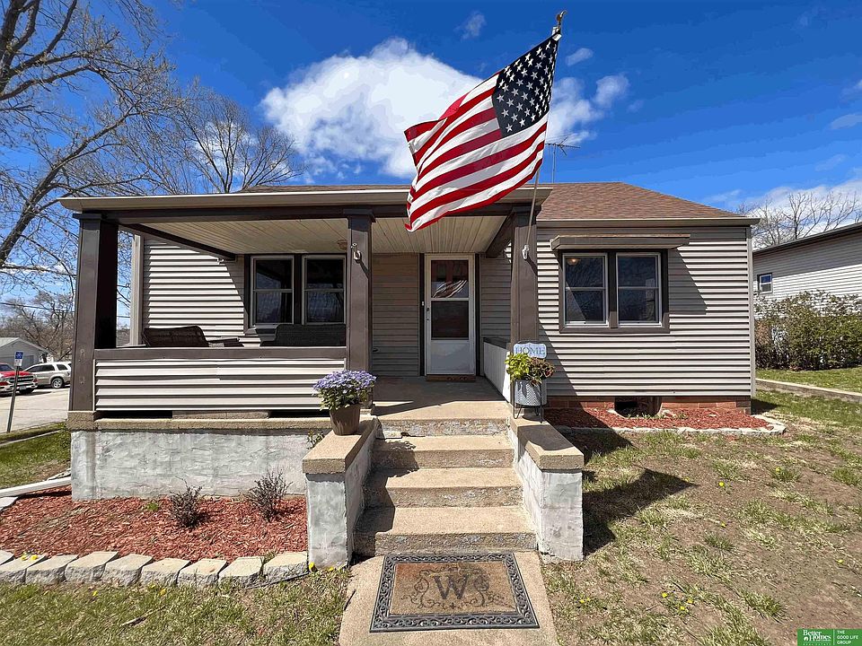 1201 D St, Fairbury, NE 68352 Zillow