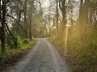 429 Flat Hollow Church Rd, Speedwell, TN 37870