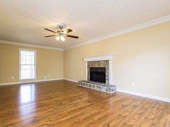 5th image of 3855 Paulownia Dr