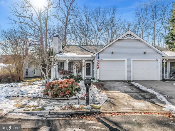 2825 Berth Ct, Annapolis, MD 21401